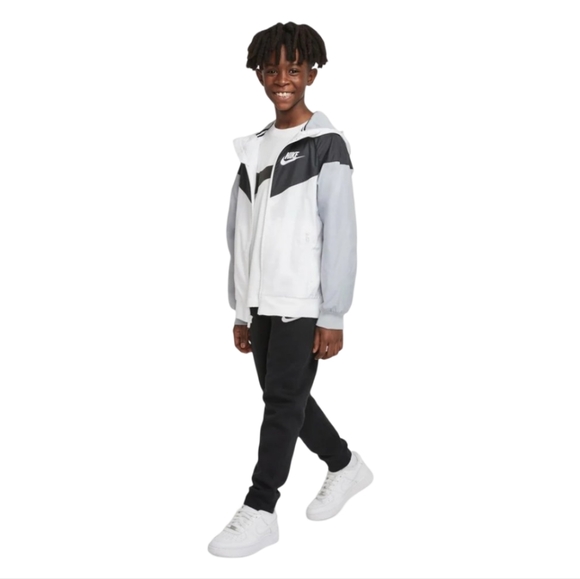 NIKE SPORTSWEAR WINDRUNNER WINDBREAKER YOUTH JACKET SMALL NWT - Picture 2 of 6